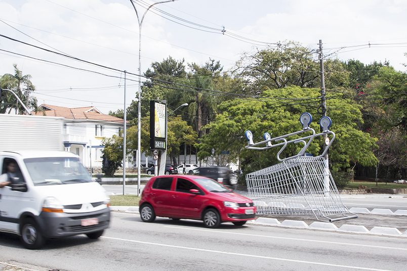 A campanha Leroy Merlin contou com instalações produzidas pela ATTACK e curadoria do Eduardo Srur.