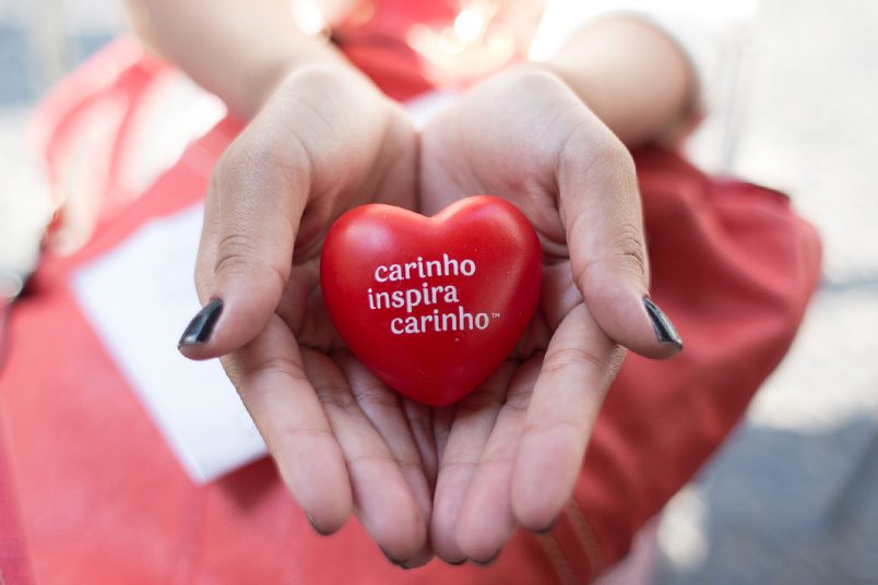 Bolsas de sangue ativaram a maior campanha de doação de sangue do Brasil durante a Copa do Mundo.