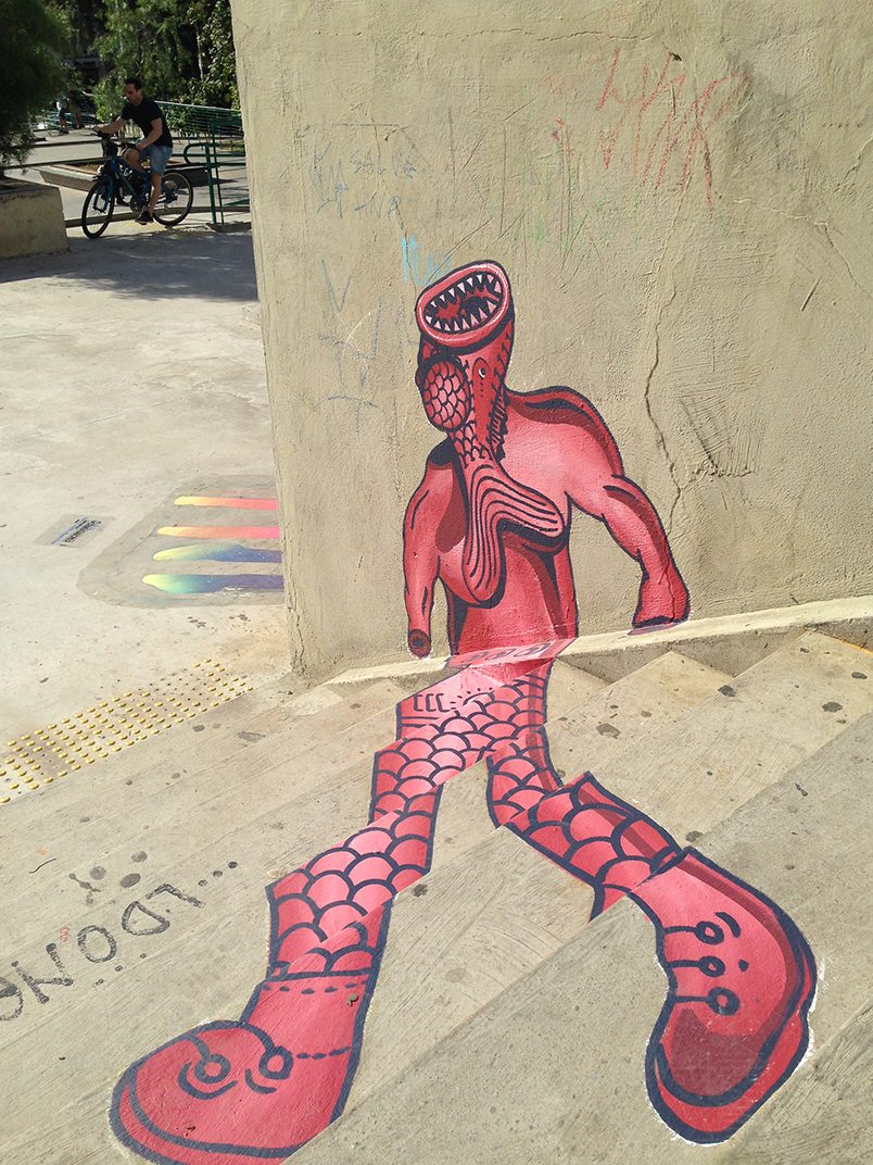 São Paulo foi tomada por uma exposição de grafite com mais de 90 pinturas na praça Roosevelt.