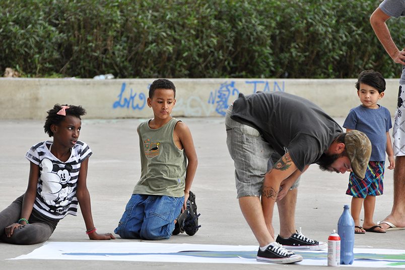 São Paulo foi tomada por uma exposição de grafite com mais de 90 pinturas na praça Roosevelt.