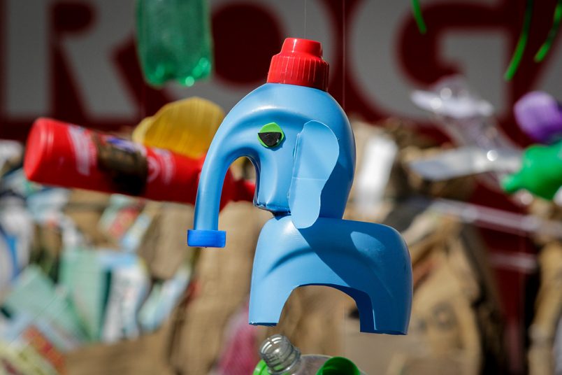 Expansão do programa de reciclagem do grupo Carrefour contou com obra interativa e lúdica.