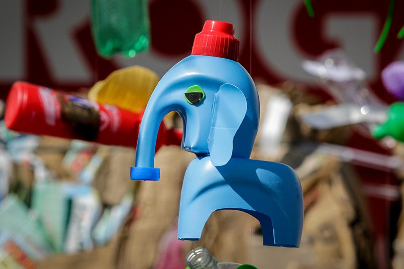 Expansão do programa de reciclagem do grupo Carrefour contou com obra interativa e lúdica.