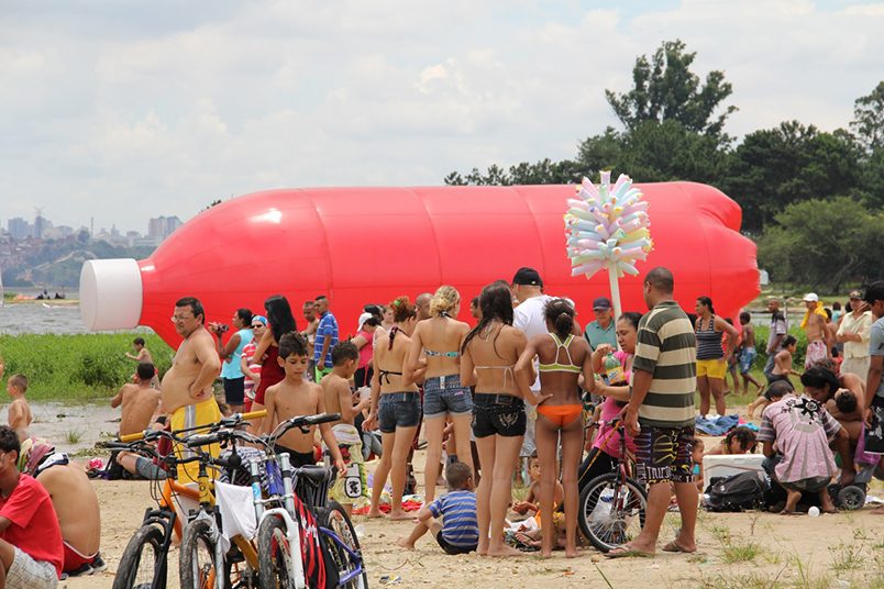 Most famous artistic intervention of the artist Eduardo Srur has the support and production of ATTAC